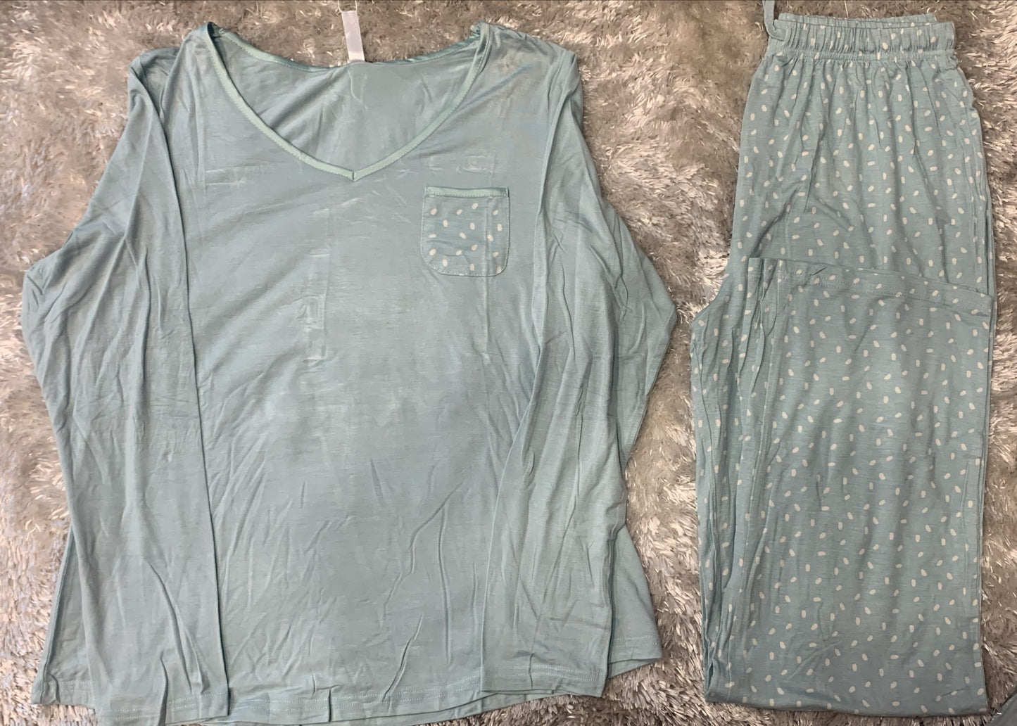 pigiama donna scollo v in cotone elasticizzato con taschino a pois fantasia pois ( l'articolo non può essere cambiato )