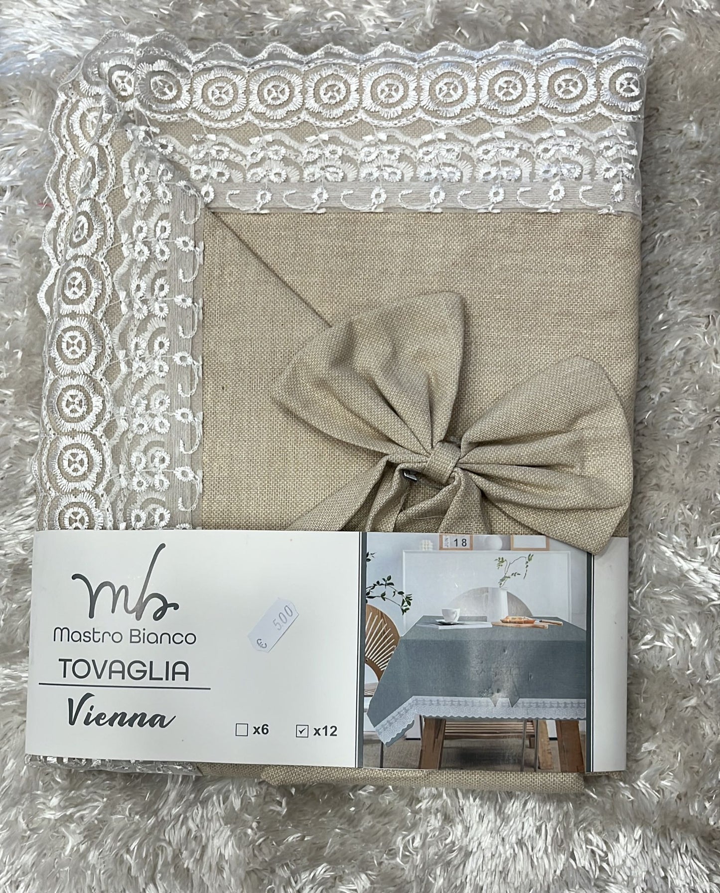 Tovaglia Vienna in cotone con finiture di bordo in merletto è applicazione fiocco