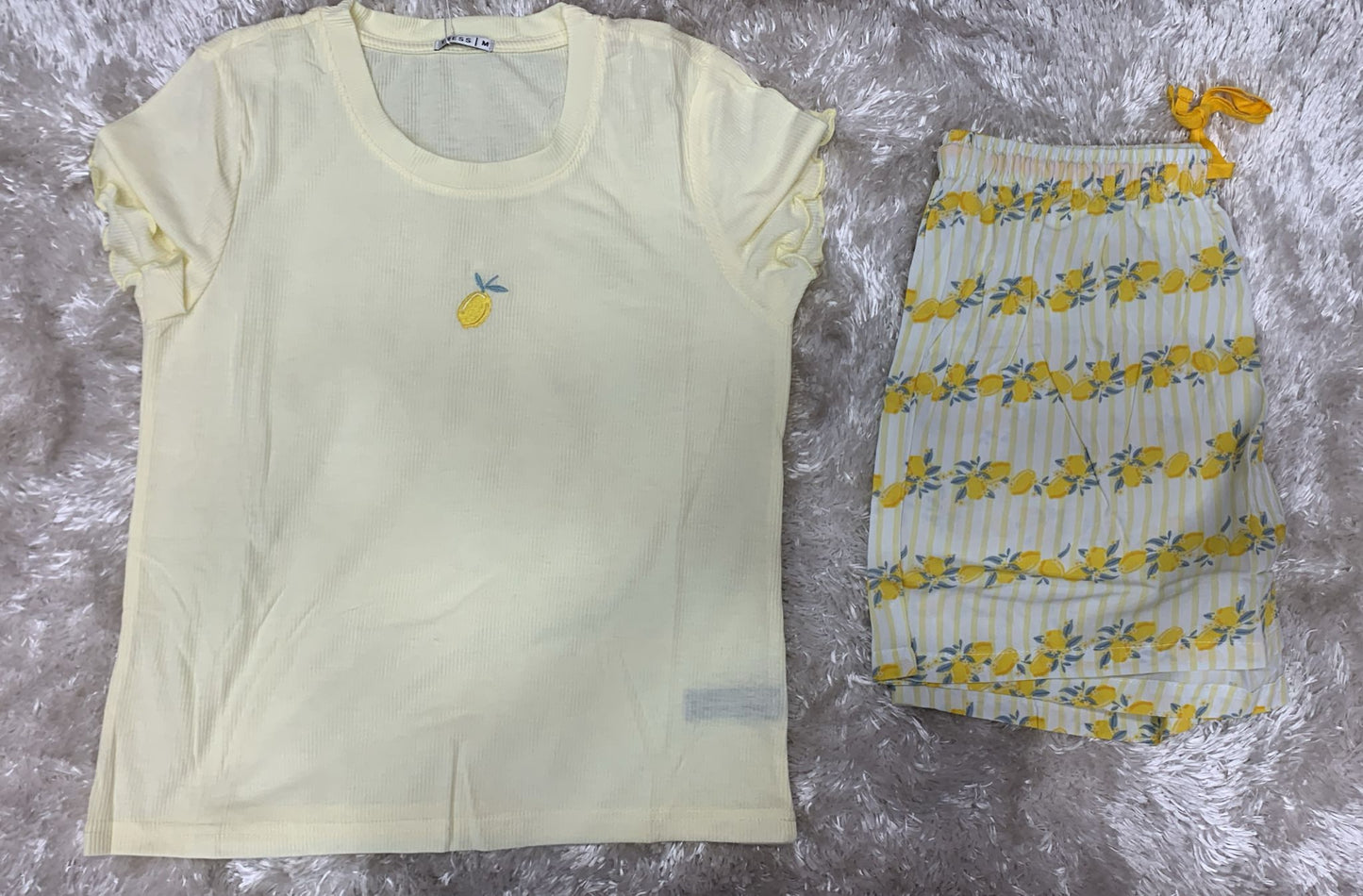 pigiama donna mezza manica e pantaloncini fantasia limone