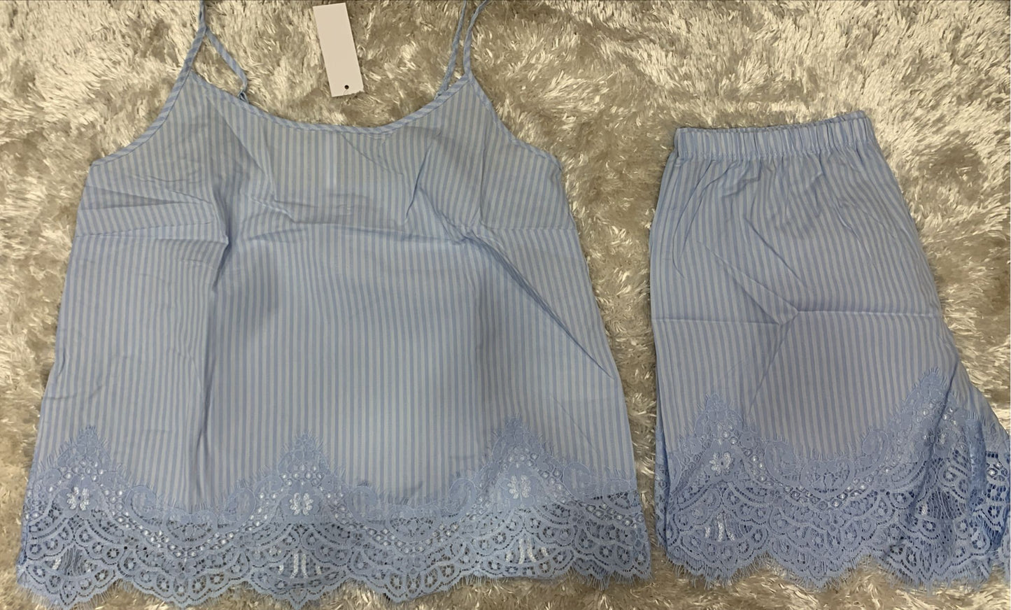 pigiama donna bretellina e pantaloncini con rifiniture in merletto in cotone