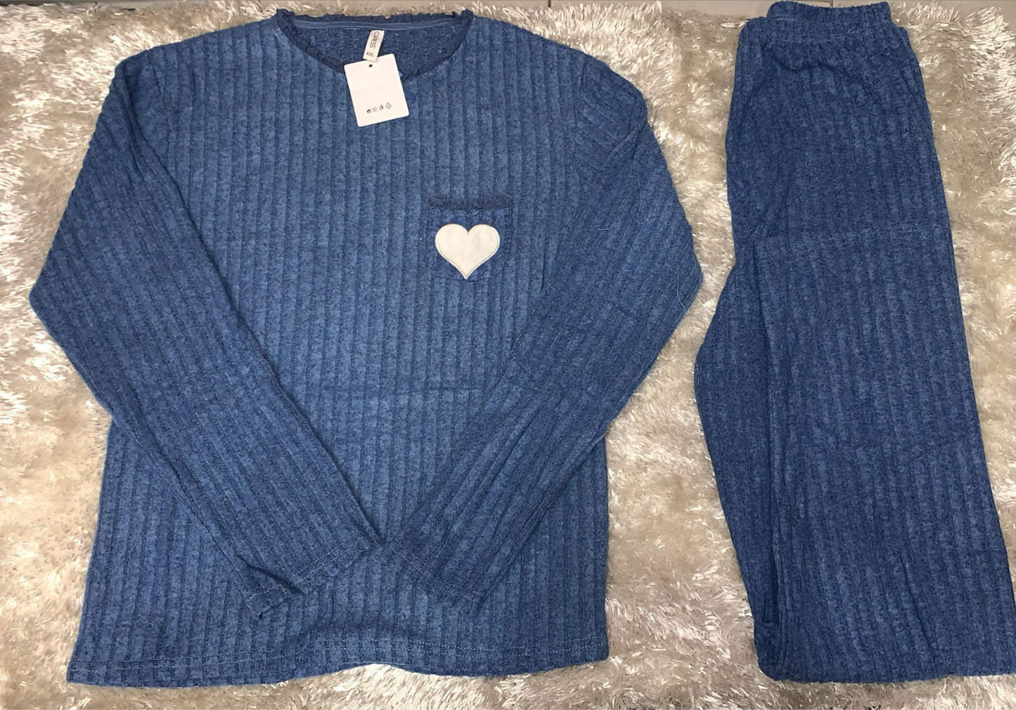 Pigiama donna in lana rasata calda girocollo con taschino lato cuore fantasia cuoricino ( l'articolo non può essere cambiato )