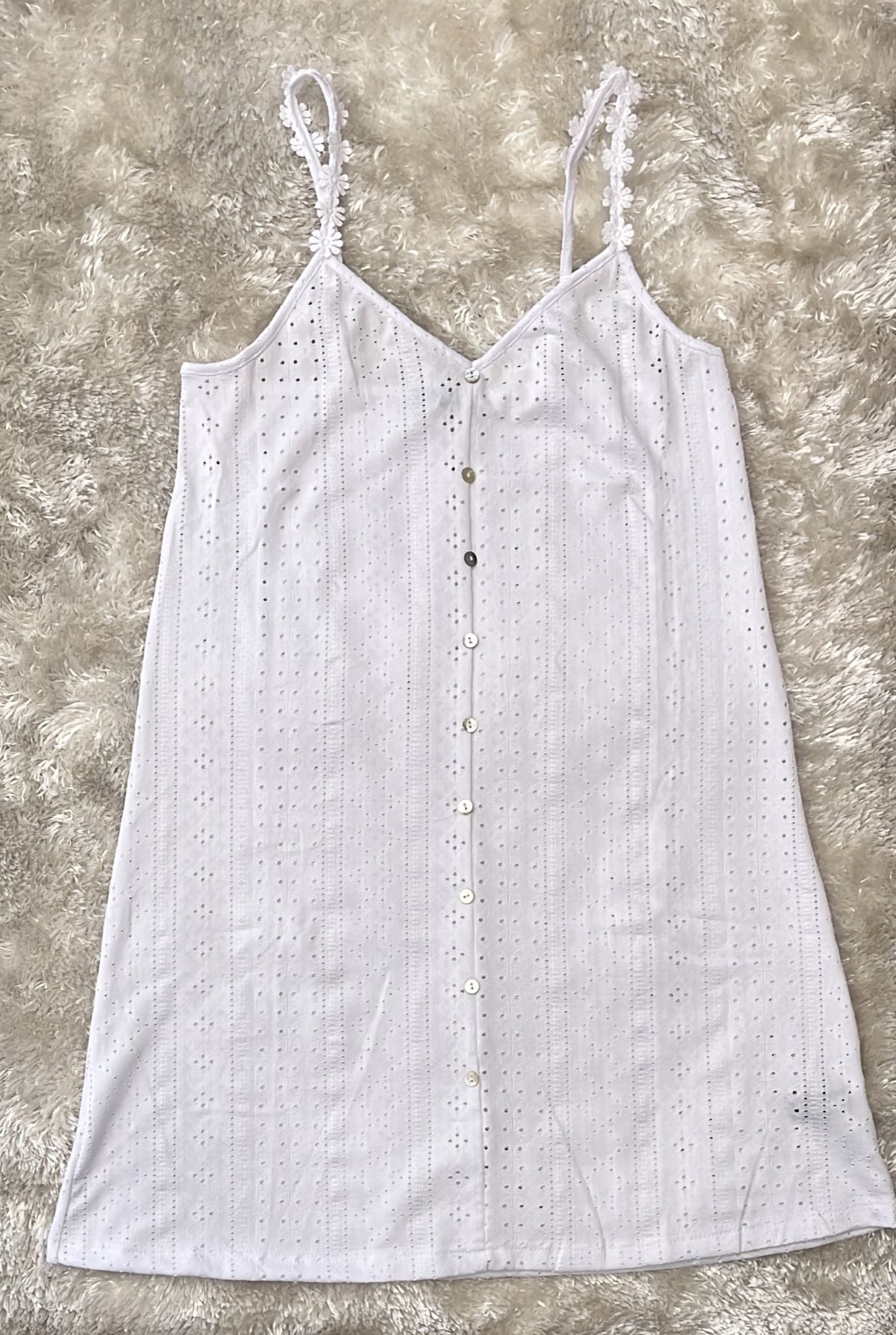 Camicia da notte traforata in cotone super comoda Con finta abbottonatura e bretelline con fiori