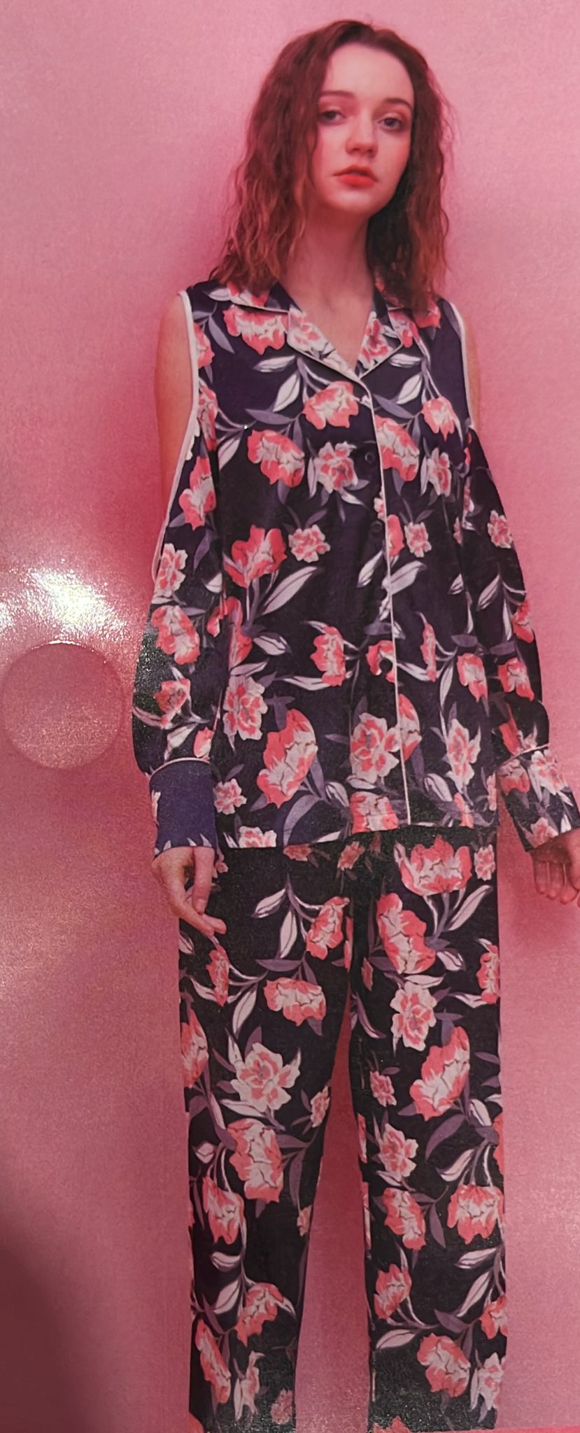 Pigiama donna raso aperto avanti con spalle scoperte e pantalone lungo ( l'articolo non può essere cambiato )
