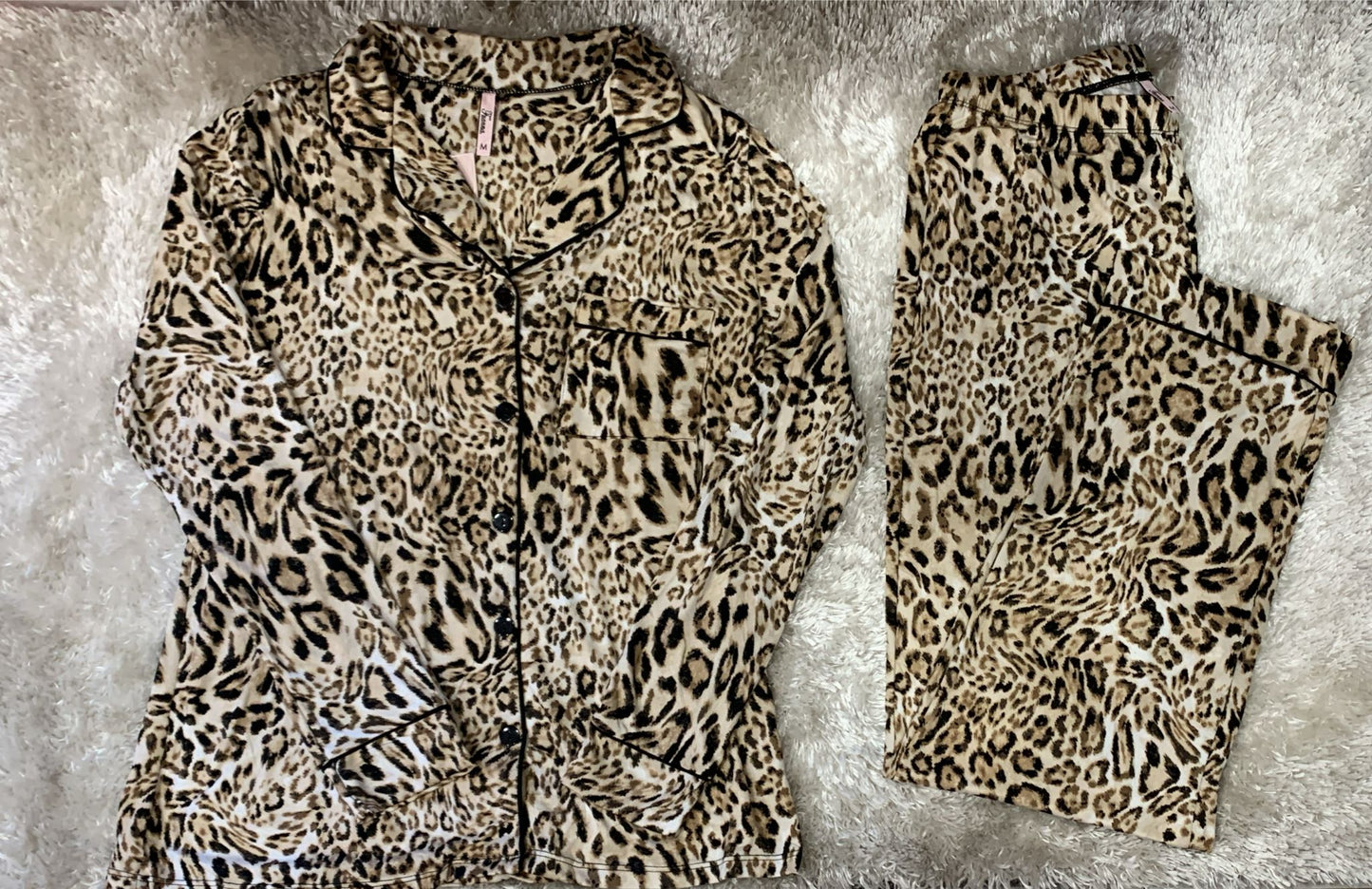 pigiama donna aperto avanti cotone elasticizzato con taschino lato cuore fantasia leopardato