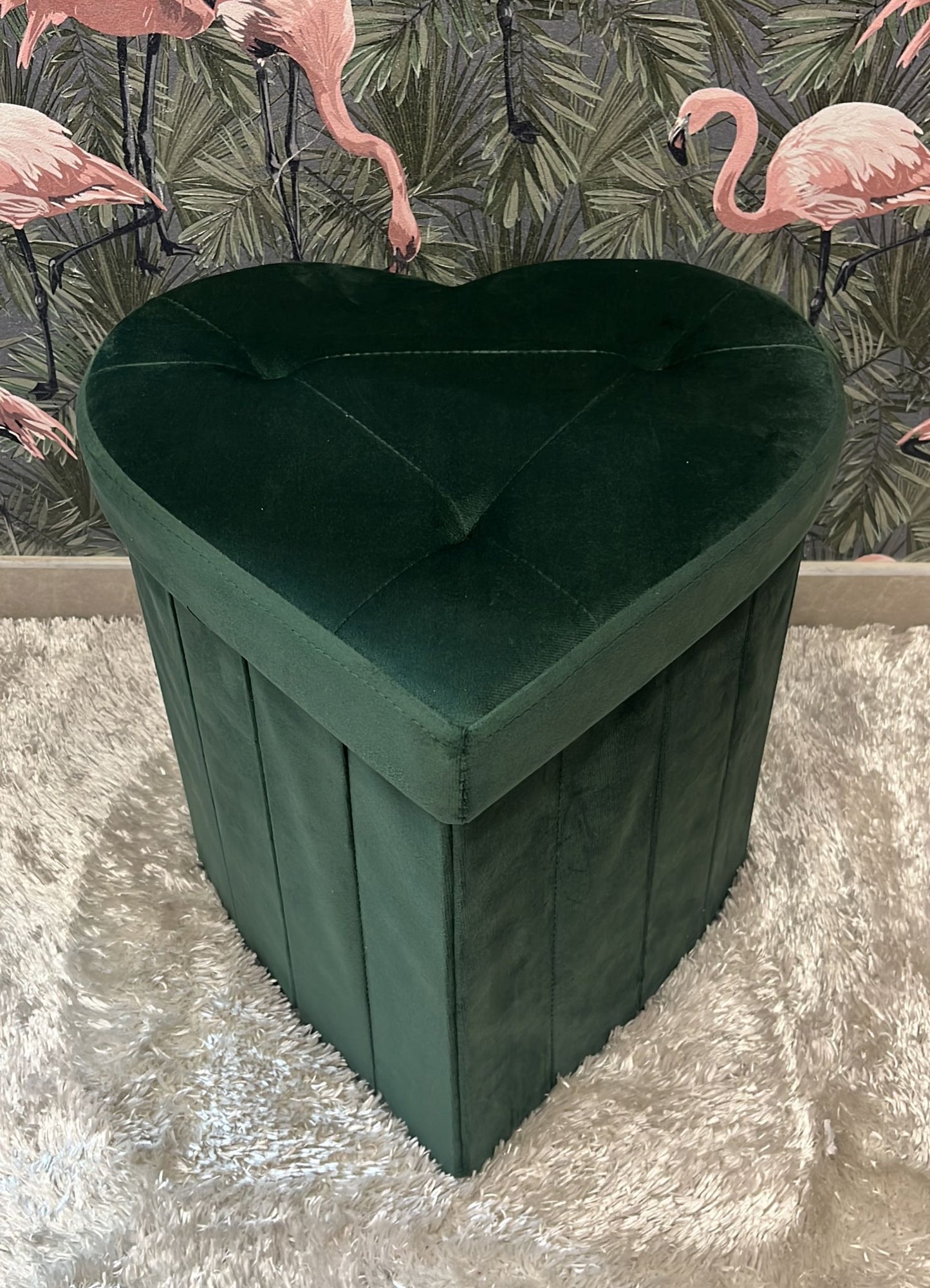Pouf a cuore in velluto tinta unita con coperchio  Misura 40x40x38cm
