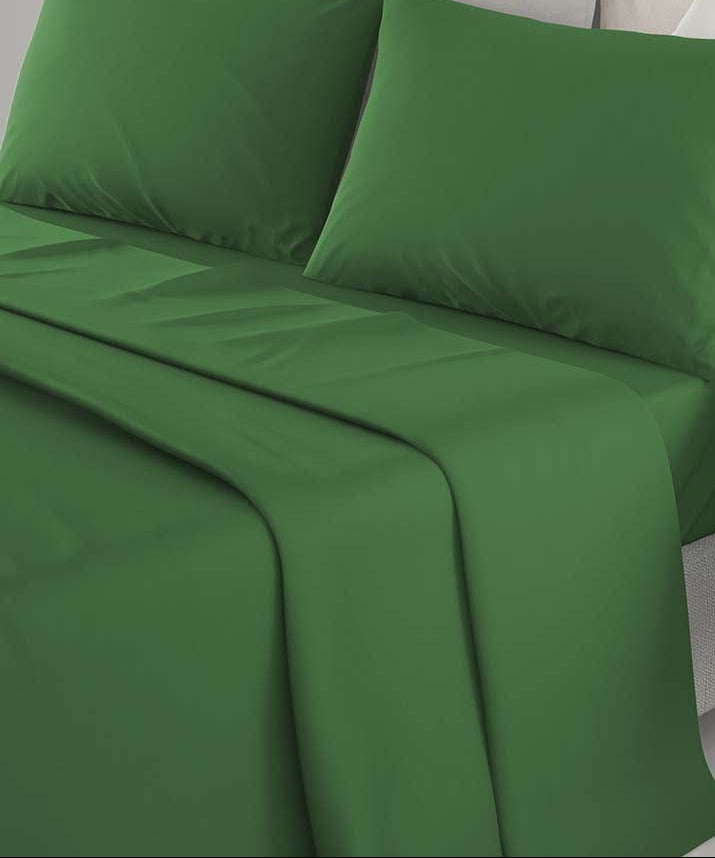 Completo letto matrimoniale tinta unita  in puro cotone . lenzuola sopra  250x290 cm lenzuolo sotto con angoli maxi 175x200 2 federe 52x82