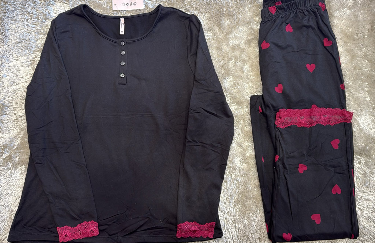 Pigiama donna girocollo con apertura di 4 bottoncini caldo cotone felpato e pantaloni con cuori e rifiniture in merletto
