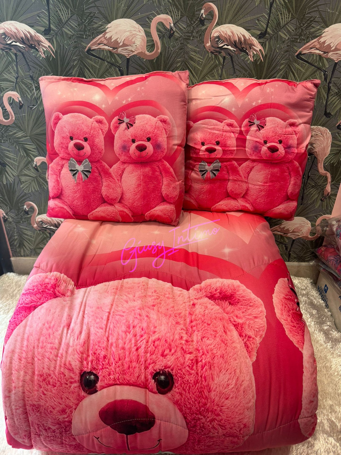 Trapunta matrimoniale Teddy Pink con due cuscini arredo in omaggio Super calda e super tenera con questa stampa di orsetti super dolci