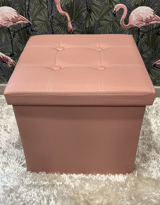 Pouf in pelle quadrato  Dimensione 38x38