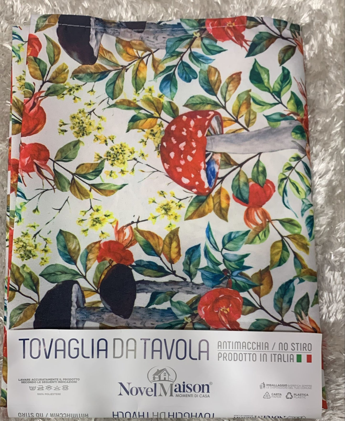 tovaglia antimacchia x6 posti  disponibili nelle seguenti fantasie