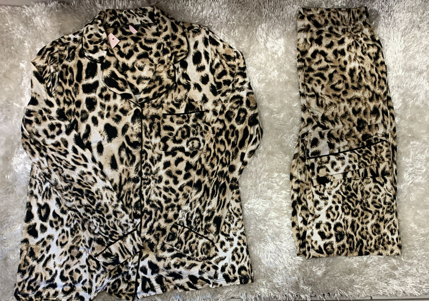 pigiama donna aperto avanti cotone elasticizzato con taschino lato cuore  fantasia leopardato
