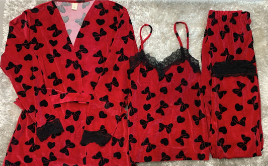 Pigiama a tre pezzi donna in velluto composto da vestaglia con cintura canotta in rifiniture in pizzo e pantalone lungo fantasia