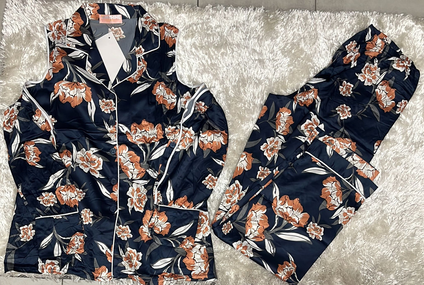 Pigiama donna raso aperto avanti con spalle scoperte e pantalone lungo ( l'articolo non può essere cambiato )