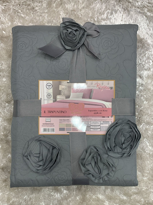 Trapuntino matrimoniale regina  con rose in rilievo 250x260cm