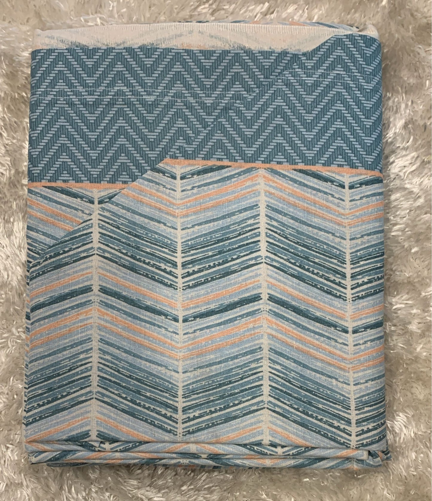 completo letto singolo policotone composto da lenzuolo di sopra piano 140x280 cm, lenzuolo sotto con angoli 90x190 + 25 cm una federa fantasia 50x80