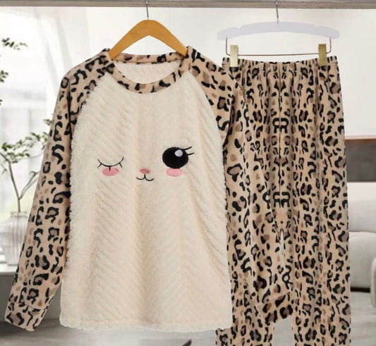 Pigiama donna in ciniglia super caldo e morbido fantasia occhi Leopardato
