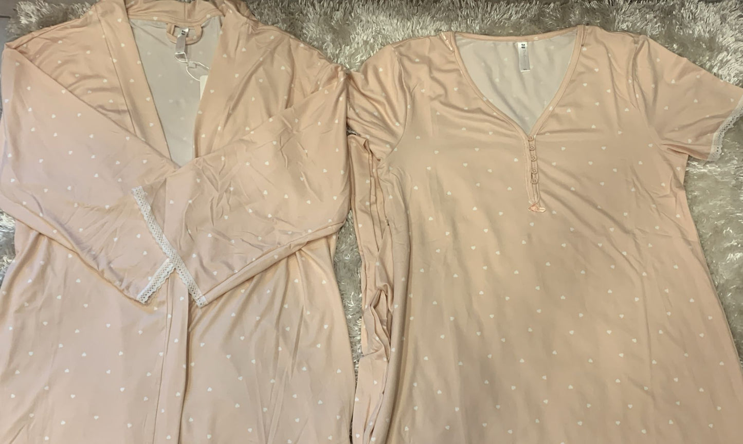 vestaglia a tre quarti con camicia a pois a cuoricino e cinta  con rifiniture in pizzo