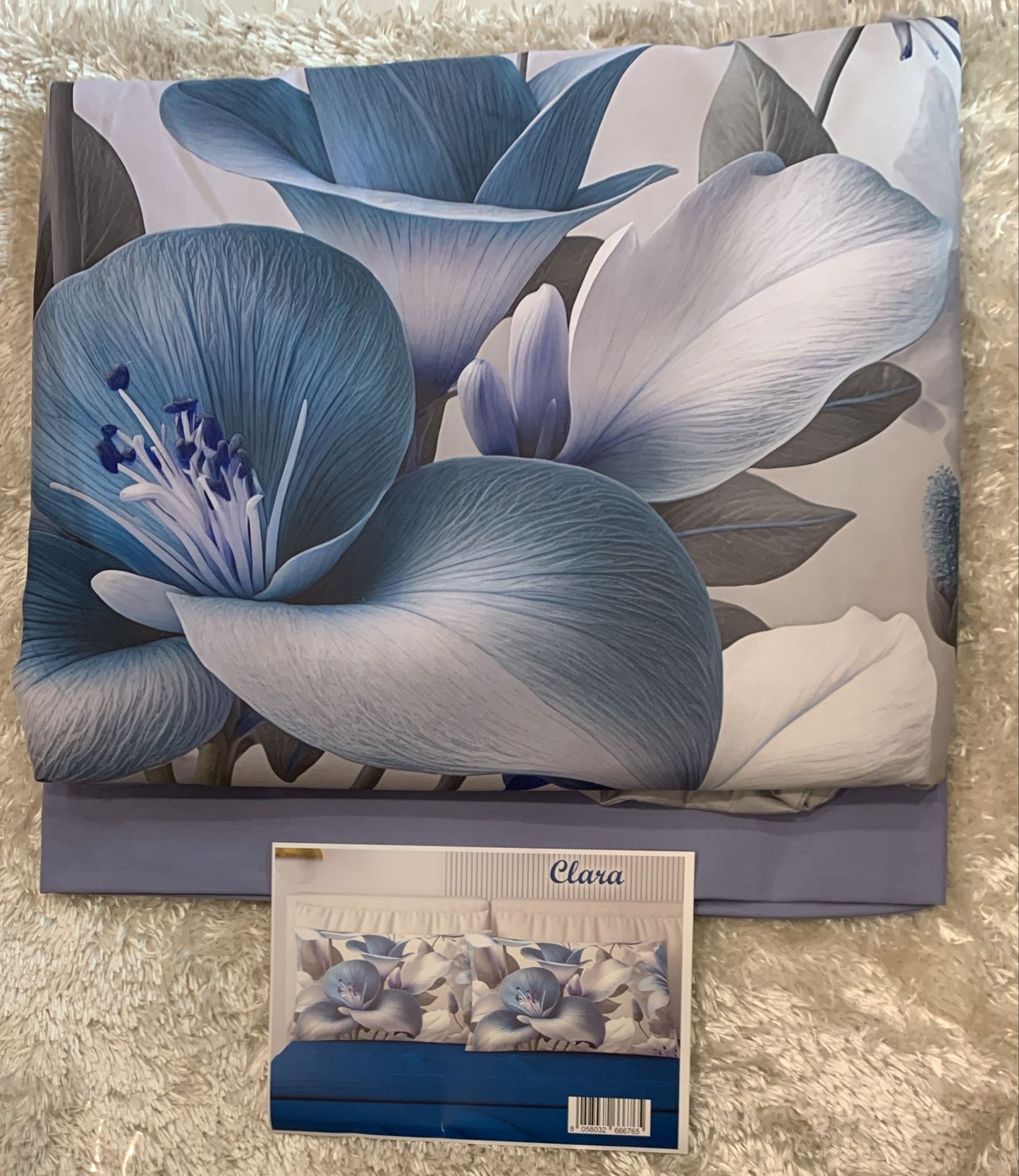 Competo letto matrimoniale in puro cotone con 4 federe fantasia Clara  Lenzuola sopra t unita 250x290cm Lenzuola sotto t unita con angoli maxi 175x200 cm 2 federe t unita in puro cotone 52x82 2 federe stampa digitale poliestere 50x80cm