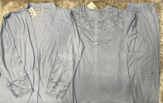 Pigiama donna tre pezzi composto da vestaglia con polsini in merletto  Tischirt mezza manica con 4 bottoncini e pantalone tinta unita