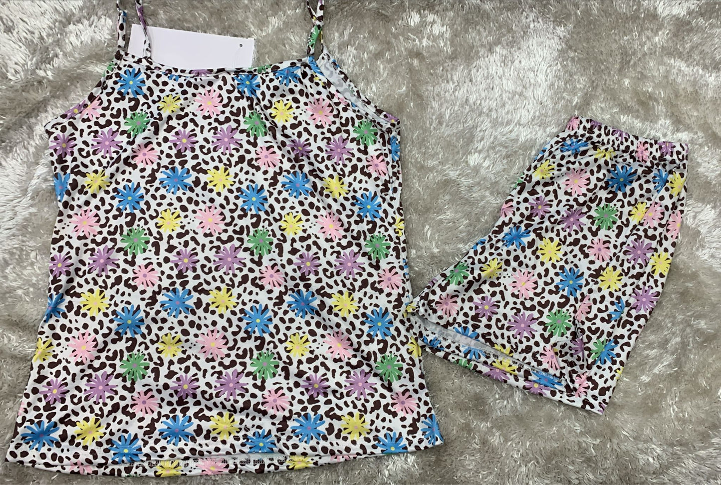 pigiama donna bretellina e pantaloncini  fantasia fiorellini e maculato