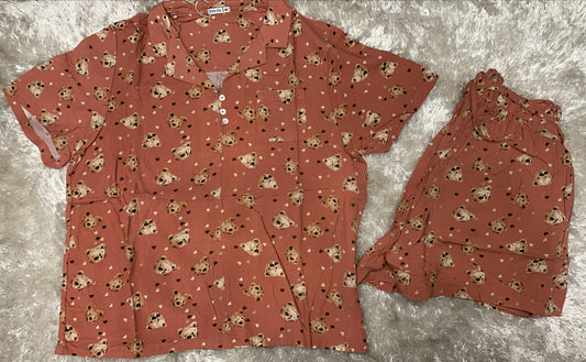 pigiama teddy con finta apertura  con taschino lato cuore e pantaloncini in cotone