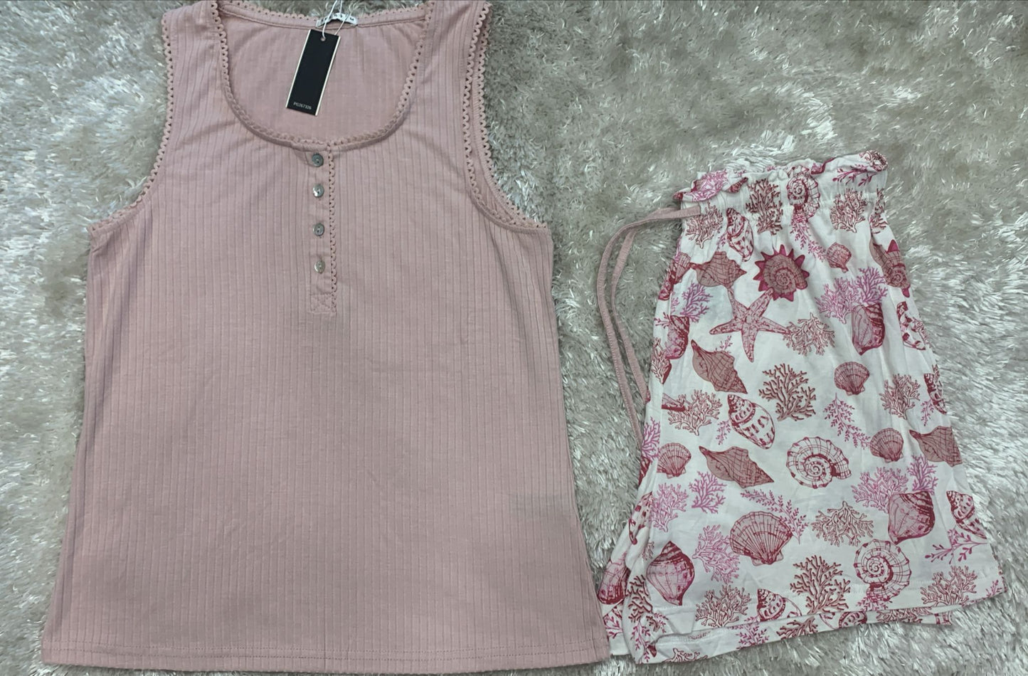 pigiama donna spalla larga e pantaloncini in cotone elasticizzato  fantasia conchiglie