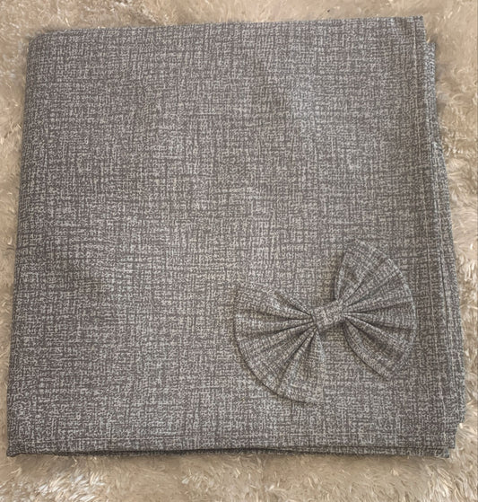 copritavolo in cotone con applicazione fiocchi x12 misura 140x240