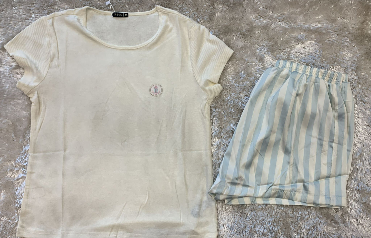 pigiama donna mezza manica a costine e pantaloncini in raso fantasia ancora