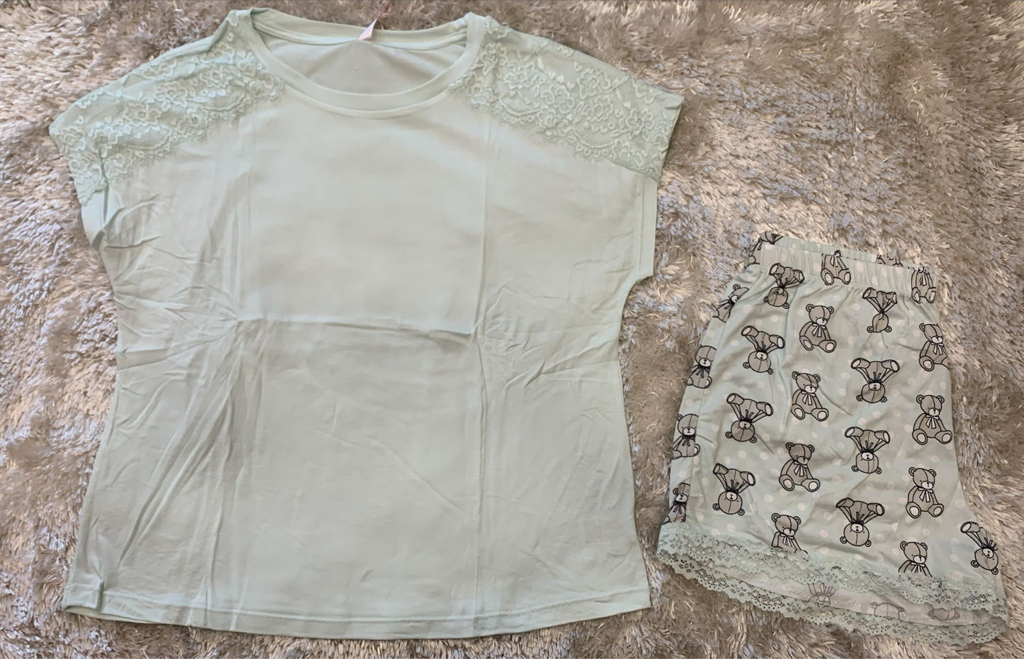 pigiama donna in cotone elasticizzato con merletto alle spalle  e pantaloncini orsetto