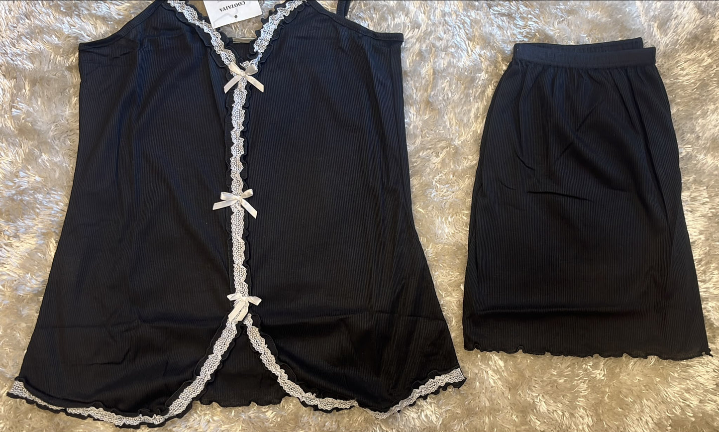 Pigiama donna bretellina con finta apertura fiocchi e pantaloncini