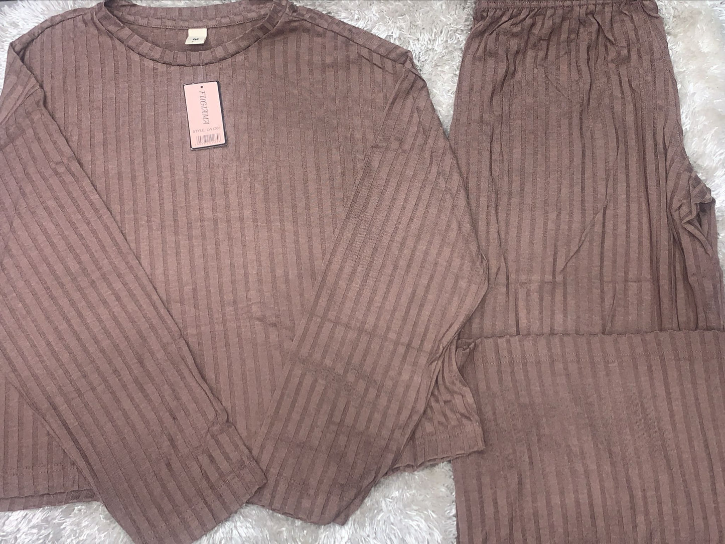 pigiama donna elasticizzato comodo per la vestibilità  fantasia tinta unita