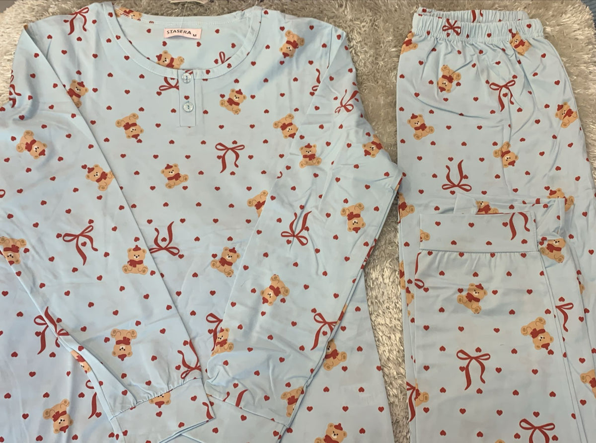 pigiama donna girocollo con 2 bottoncini  fantasia cuori e fiocchi