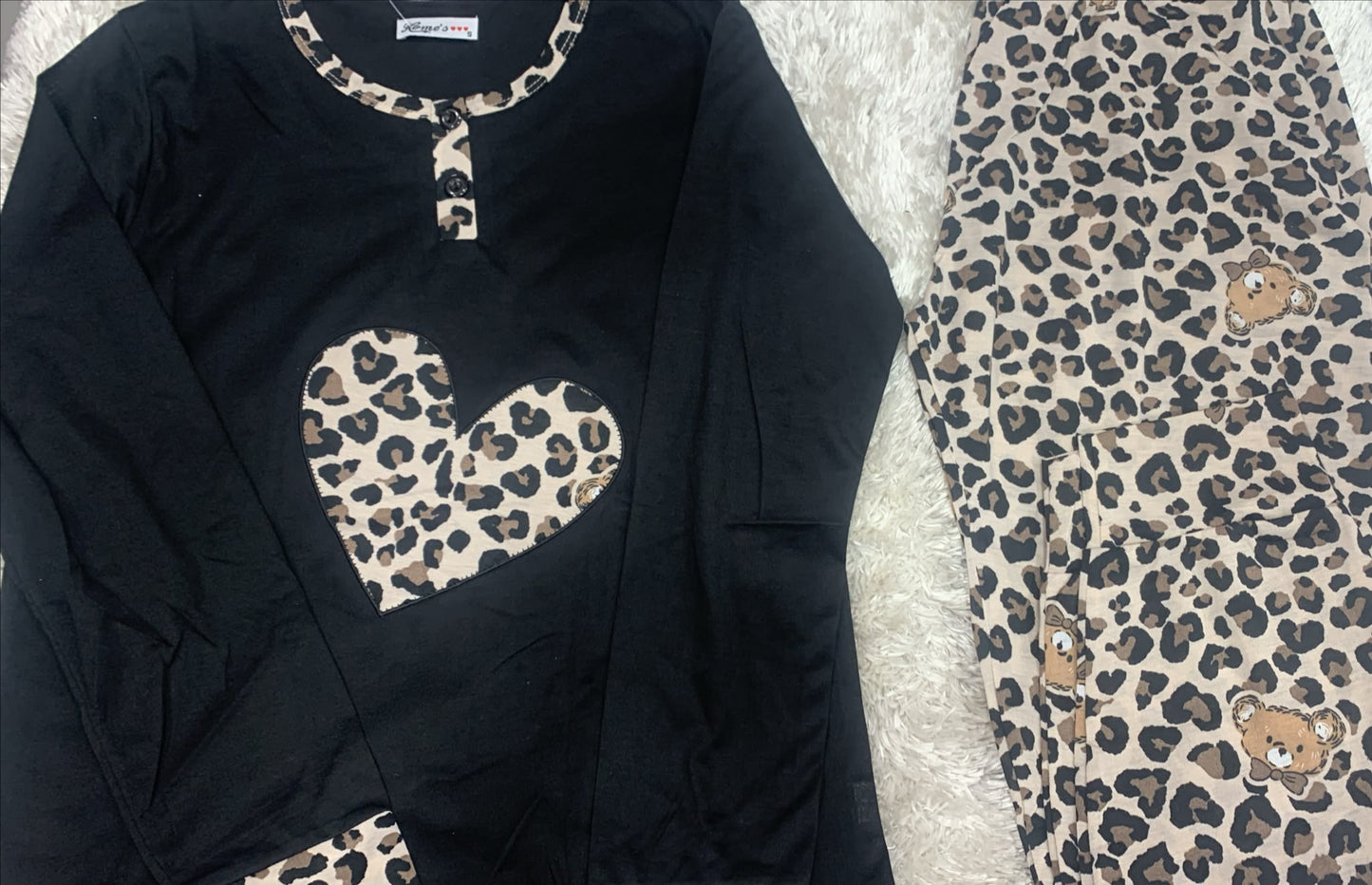 pigiama donna in cotone girocollo con 2 bottoncini  fantasia  fantasia cuore e orsetto leopardato