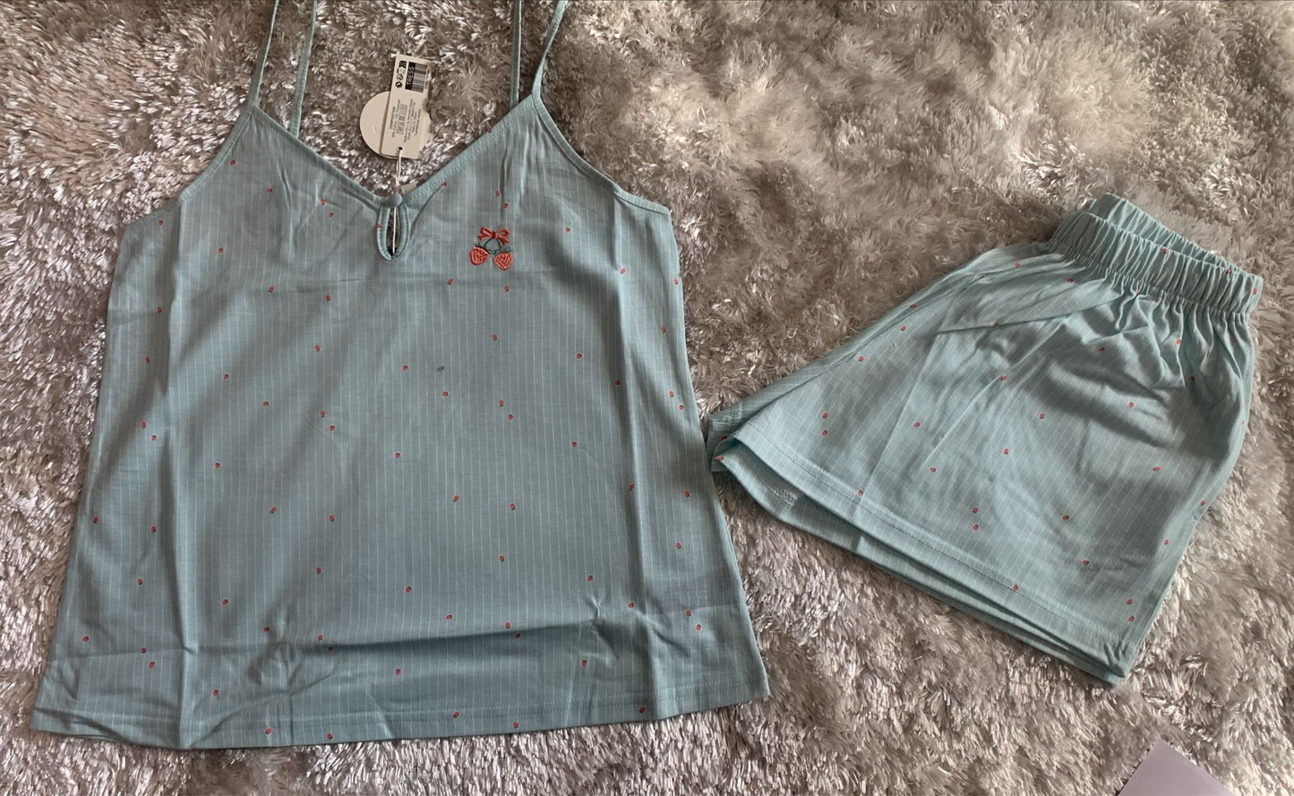 pigiama donna in cotone con bretellina e pantaloncini con tasche  fantasia fragoline