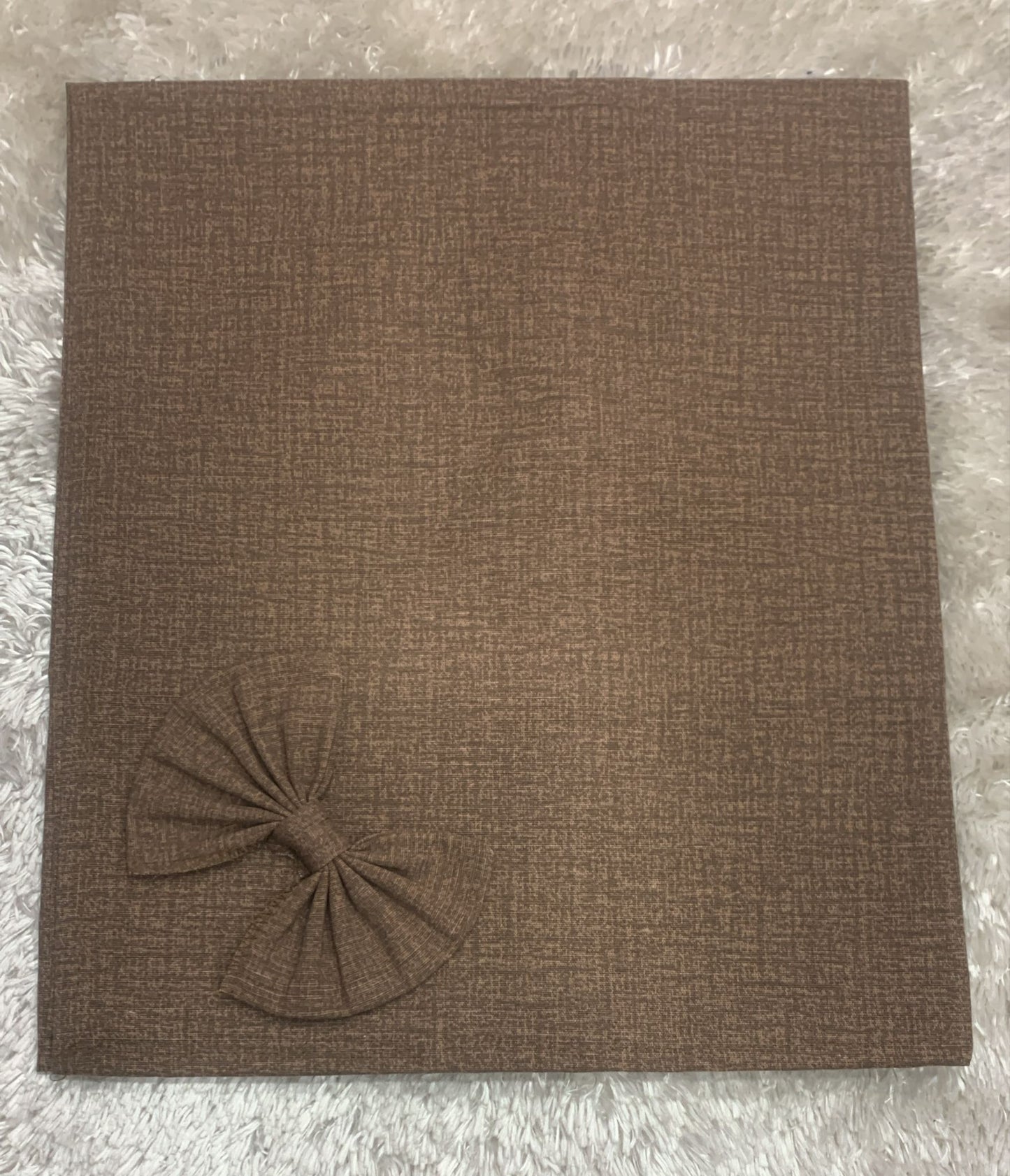 centrotavola in cotone con applicazione  fiocco 90x90