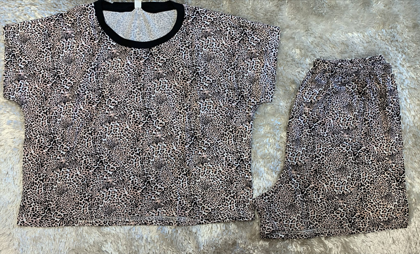 pigiama donna mezza manica crop top e pantaloncini  fantasia leopardata