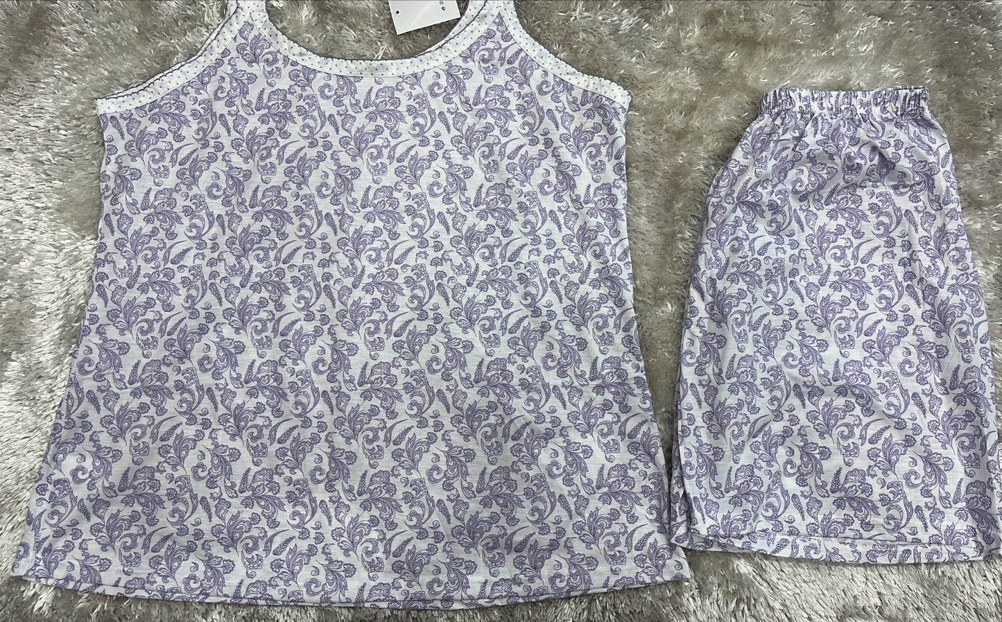 Pigiama donna calibrato bretelline e pantaloncini  Fantasia damascata