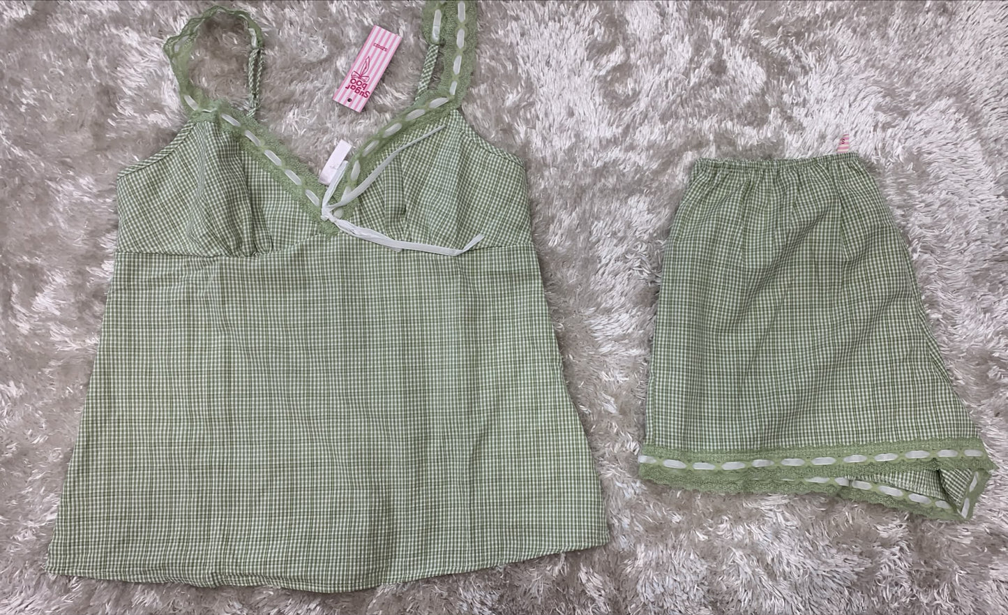 pigiama donna a bretelline e pantaloncini in cotone con bordino in merletto e nastrino