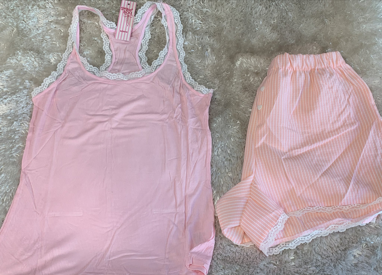pigiama donna a bretellina e pantaloncini in cotone con rifiniture in merletto