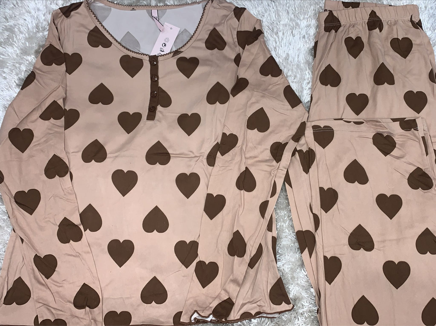 pigiama donna in cotone elasticizzato super comodo per la sua vestibilità fantasia cuori