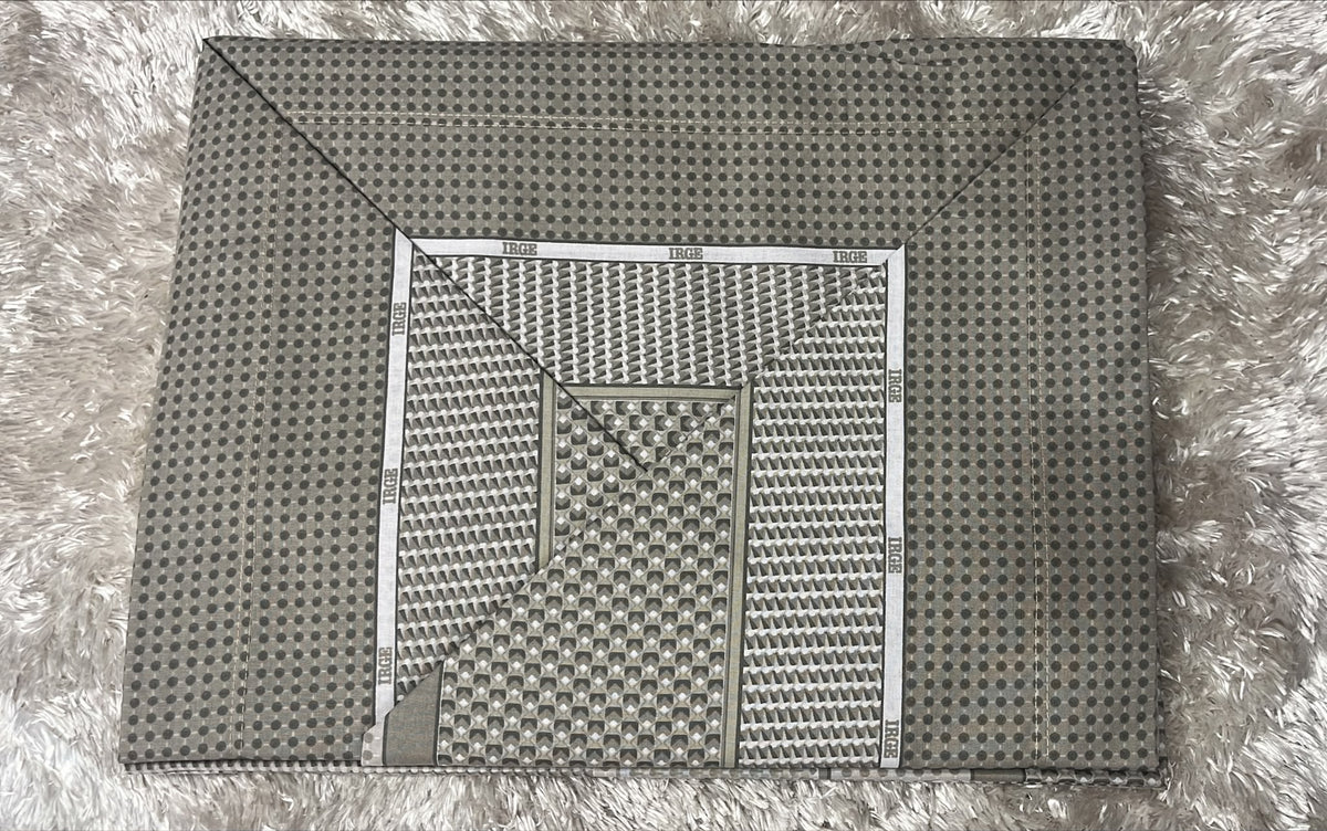 Completo letto matrimoniale in cotone  Lenzuolo di sopra 250x290cm Lenzuola di sotto con angoli maxi 175x200cm  2 federe 50x80 cm