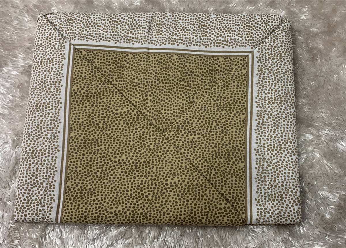 lenzuola matrimoniale in policotone  composto da lenzuola dí sopra 250x290 cm lenzuola sotto con angoli 180x200+25cm  2 federe 50x80 cm