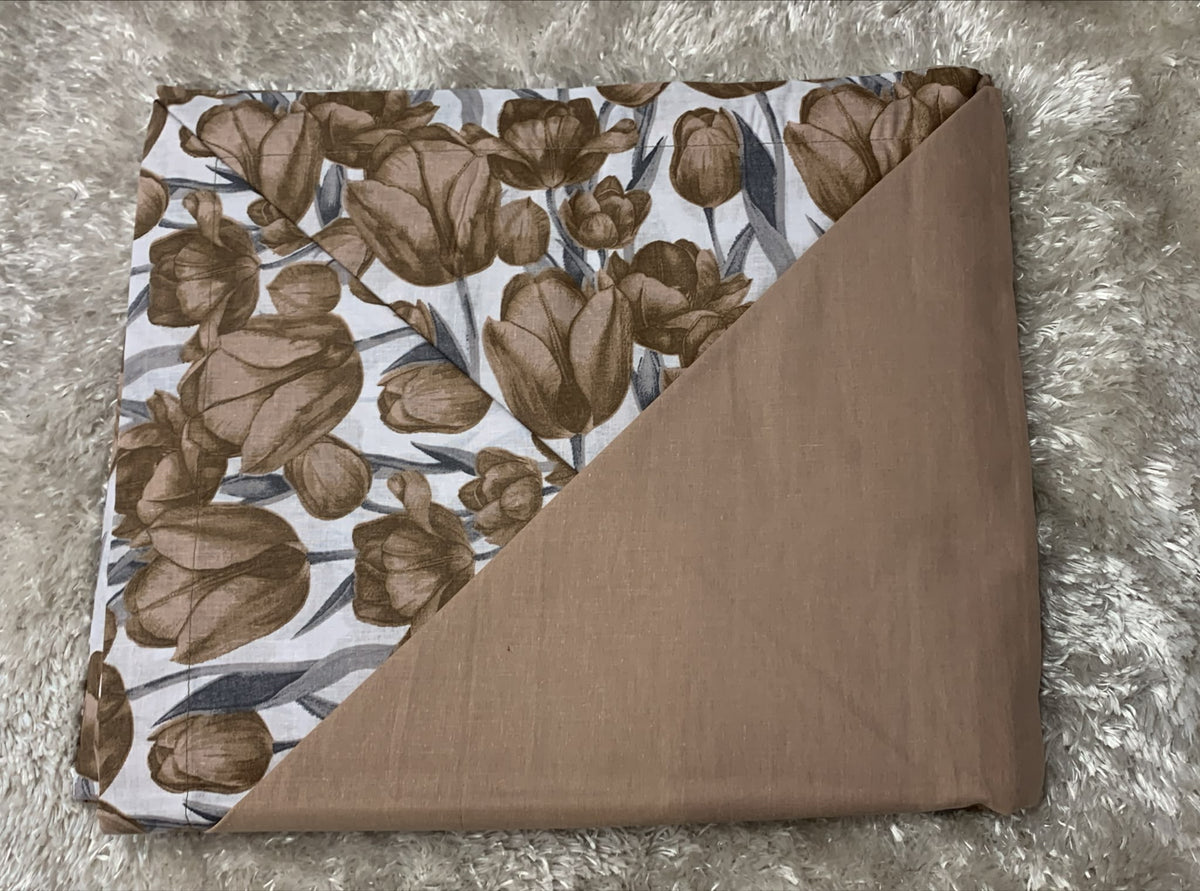 lenzuola matrimoniale in policotone  composto da lenzuolo sopra 240x260cm lenzuolo di sotto 180x200+30cm 2federe 50x80cm