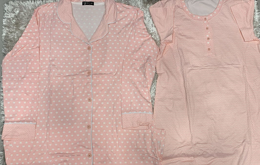 Camicia da notte con apertura di 4 bottoncini in caldo cotone felpato mezza manica e vestaglia con apertura avanti in caldo cotone comoda e calda fantasia cuoricini