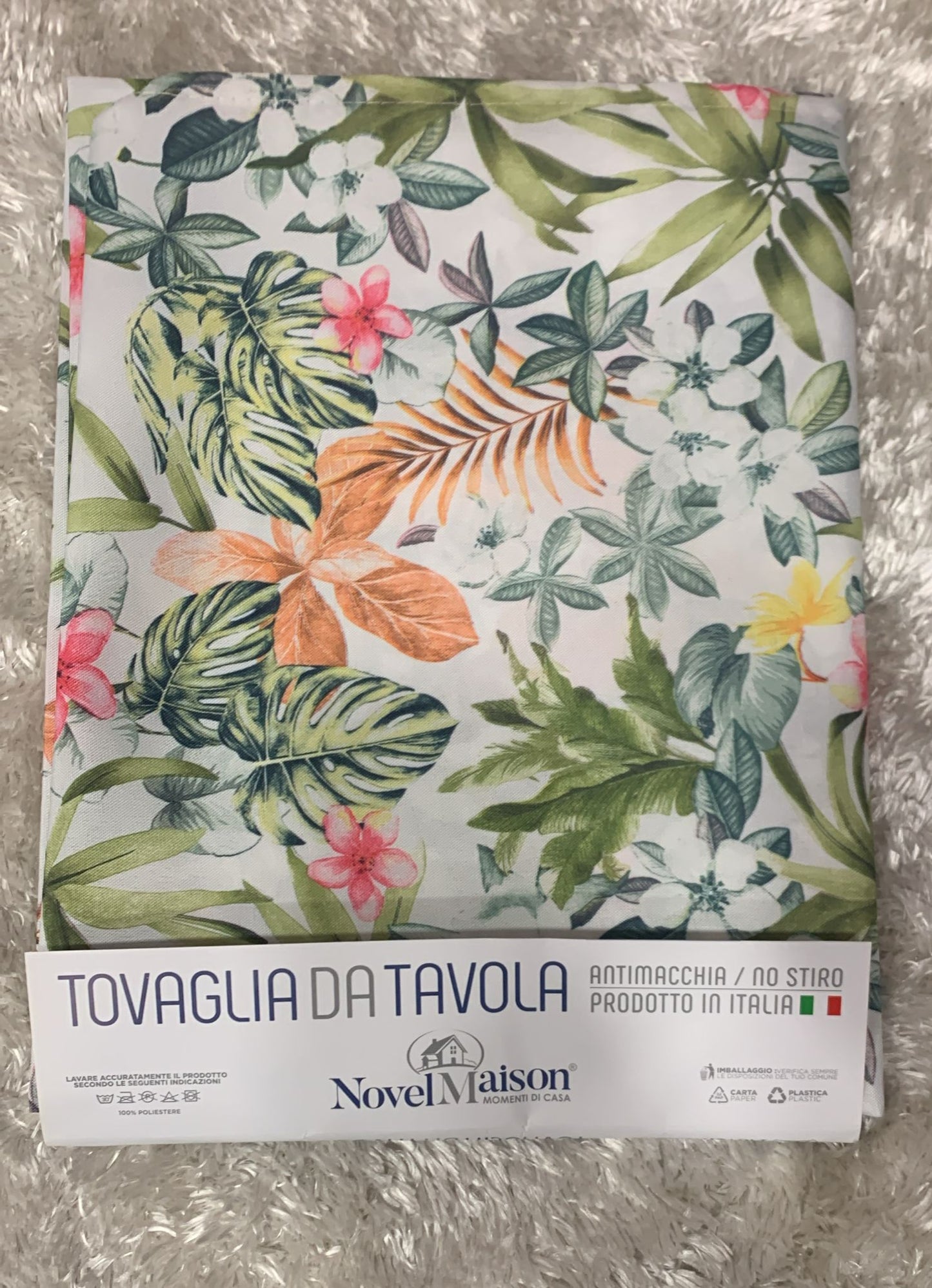 tovaglia antimacchia x6 posti  disponibili nelle seguenti fantasie