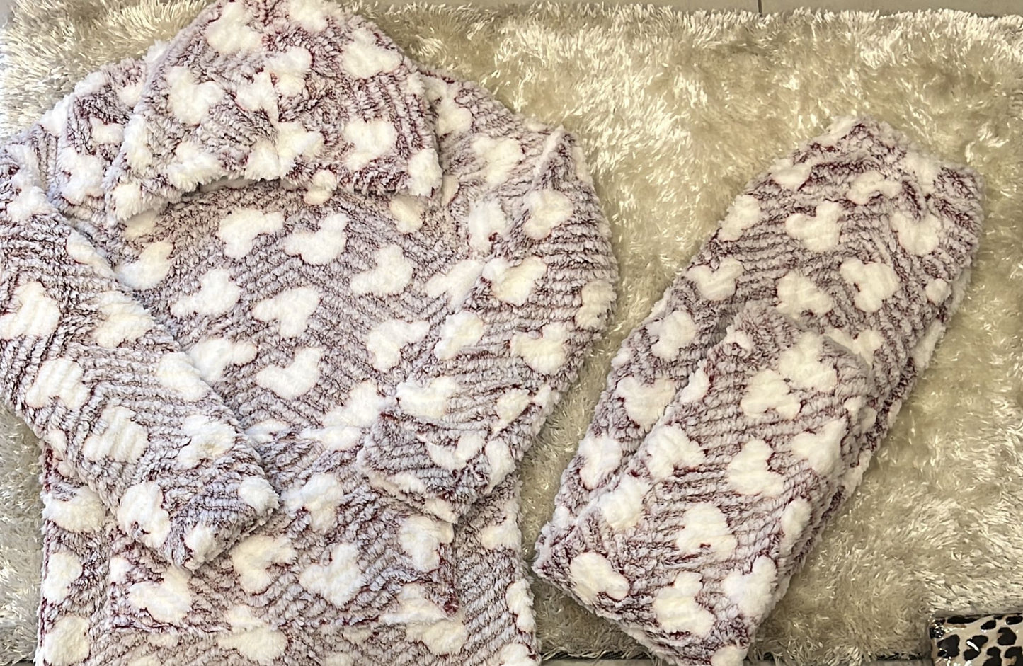 Pigiama donna in ciniglia super comoda  Con cappuccio  Modello minnie