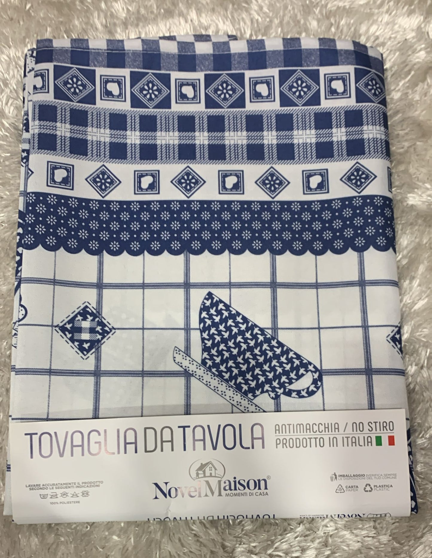 tovaglia antimacchia x6 posti  disponibili nelle seguenti fantasie